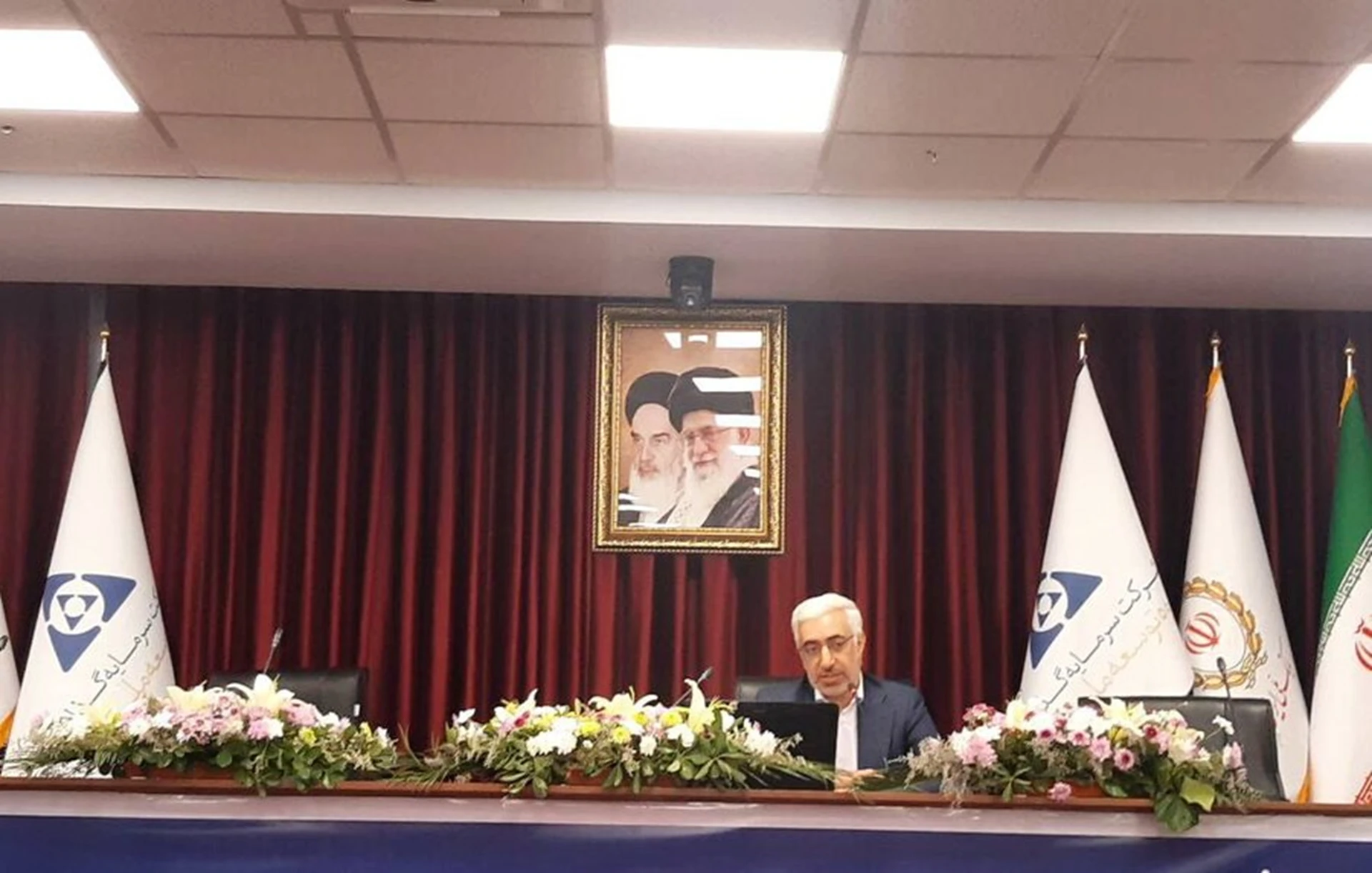 قبل از ورود سیمان به بورس، ۷۰ درصد سیمان کشور توسط ۲۰ نفر دادوستد می‌شد