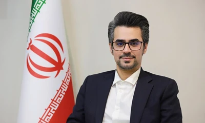 رونمایی از نخستین گواهی سپرده خودرو در بازار سرمایه/ معاملات گواهی سپرده خودروی کی.ام.سی T۹ به‌زودی در بورس کالا آغاز خواهد شد/گواهی سپرده خودرو براساس تولیدات موجود در کارخانه خودروسازها منتشر می‌شود